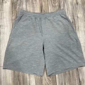 EUC Lululemon MENS Pacebreaker 9” Lined Short, L